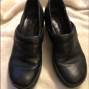 Nursemates Nursing Clogs/Shoes Size 8.5